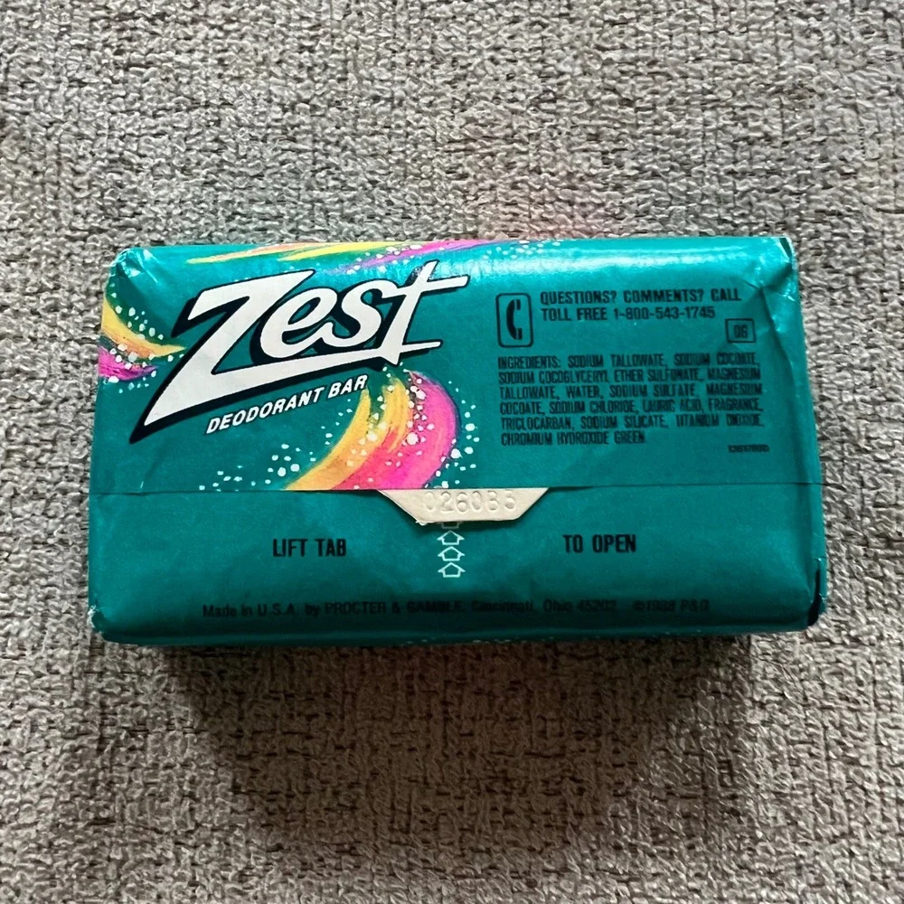 Vintage 1988 Zest Deodorant Bar Soap 5oz Collectible Teal Paper Wrap P&G USA